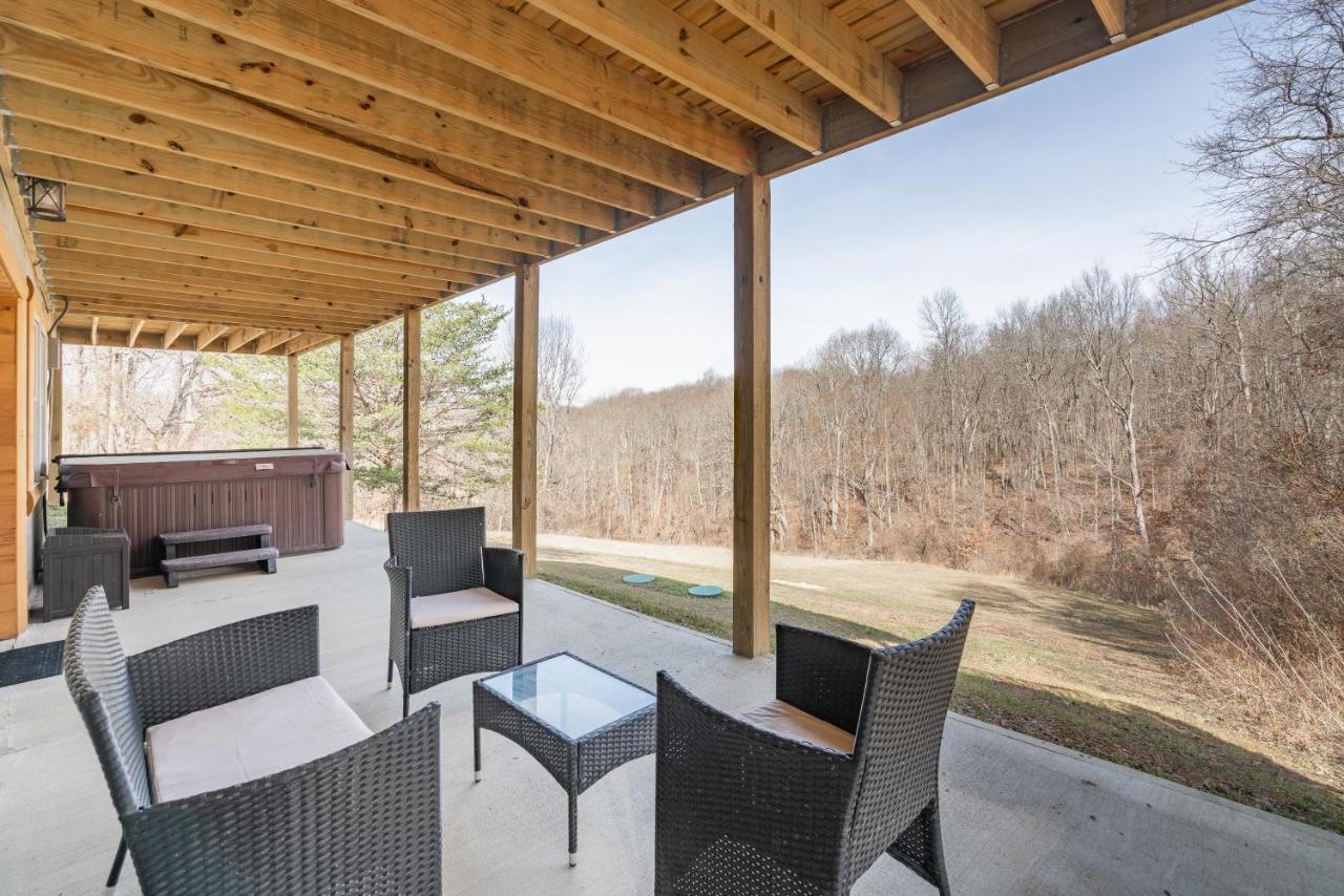 Family Friendly ~ Hocking Hills Cabin ~ Close To Caves, W/Wifi South Bloomingville Dış mekan fotoğraf