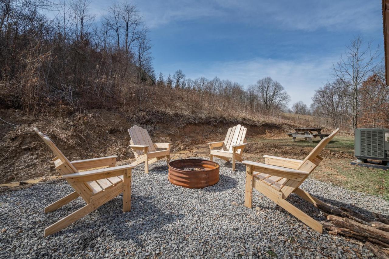 Family Friendly ~ Hocking Hills Cabin ~ Close To Caves, W/Wifi South Bloomingville Dış mekan fotoğraf